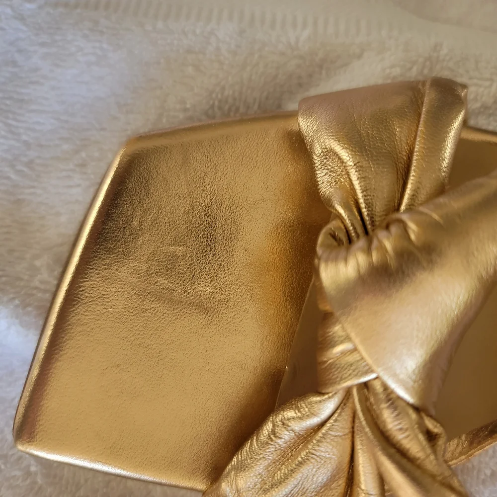 Stuart Weitzman knot metallic sandals - Picture 7 of 10